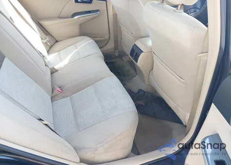 2013 Toyota Camry Hybrid Xle z USA, uszkodzony, nr VIN 4T1BD1FK4DU069134